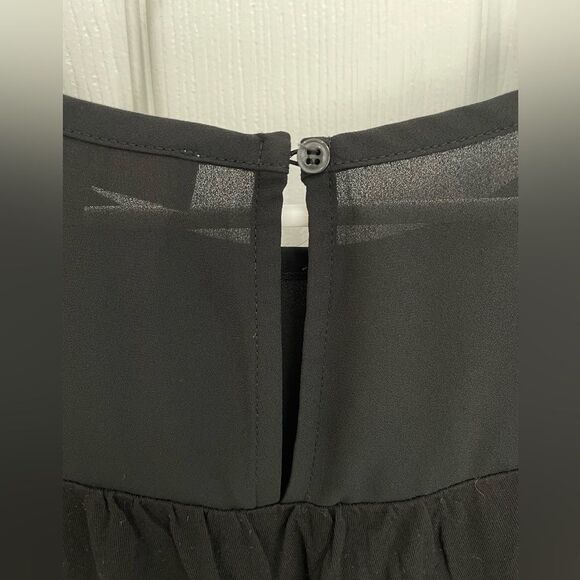 Ann Taylor LOFT Black Tank White Lace Crochet Hem Crew Neck Women’s Size M - Picture 4 of 7